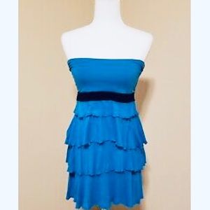 NWT ✨ Blue ruffle flattering Express dress- Large!